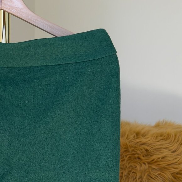 NWT Vintage Banana Republic Wool Blend Green Mini Skirt With Gold Zipper| US 6 - Picture 3 of 11